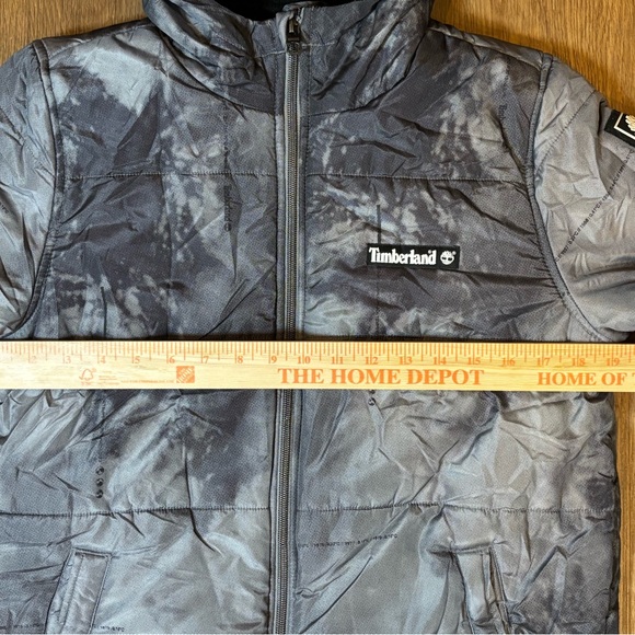Timberland Storm Printed Puffer Coat Boys 14-16 Gray Hooded Full Zip Warm Lined - Picture 9 of 10